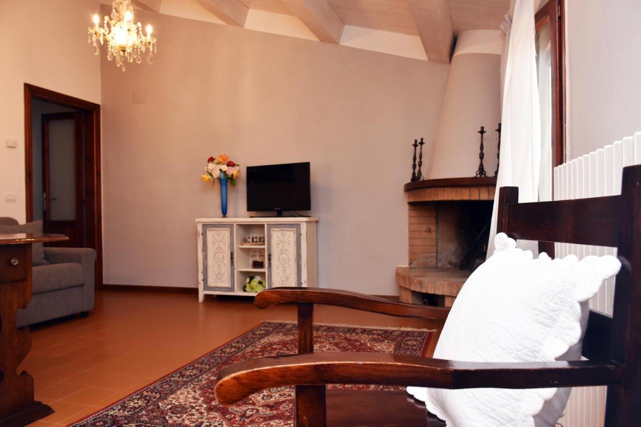 La Casa Del Borgo Antico Apartment Spoleto Luaran gambar